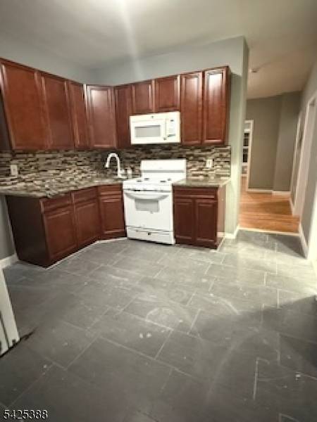 380 Halsted St, East Orange City, NJ 07018