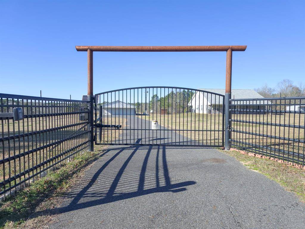 1394 Fm 3343, Joaquin, TX 75954