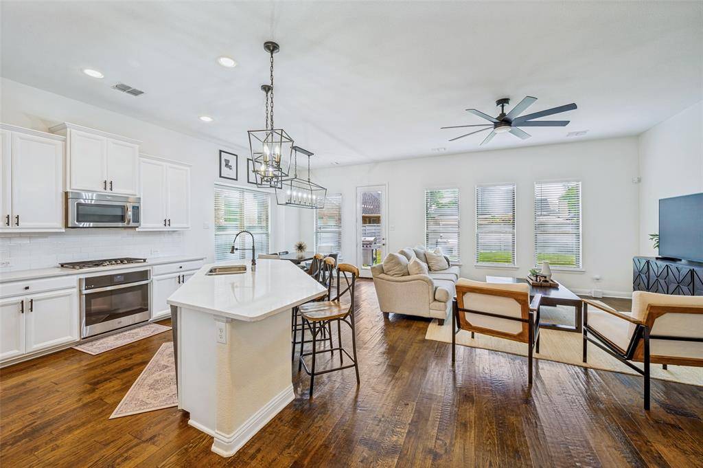 851 Forest Street, Little Elm, TX 76227