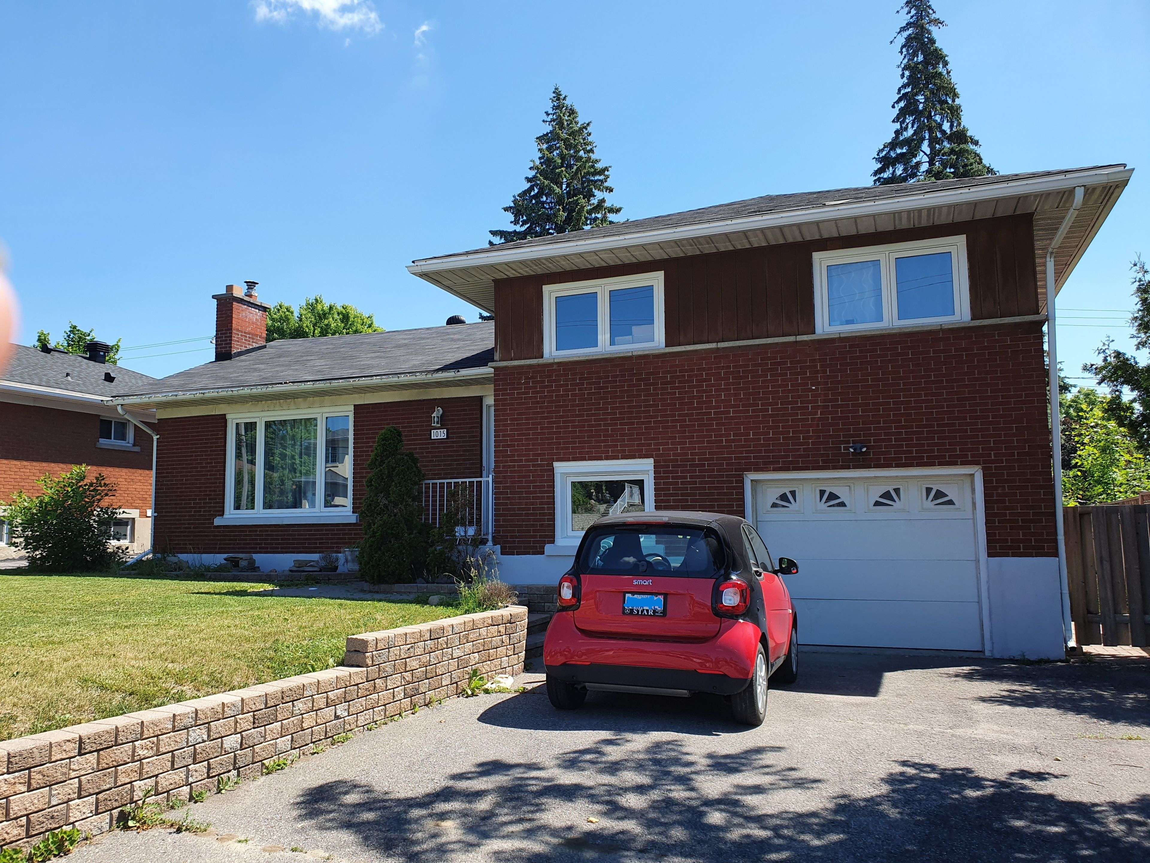 1015 Pinecrest RD, Britannia Heights - Queensway Terrace N And Area, ON K2B 6B6