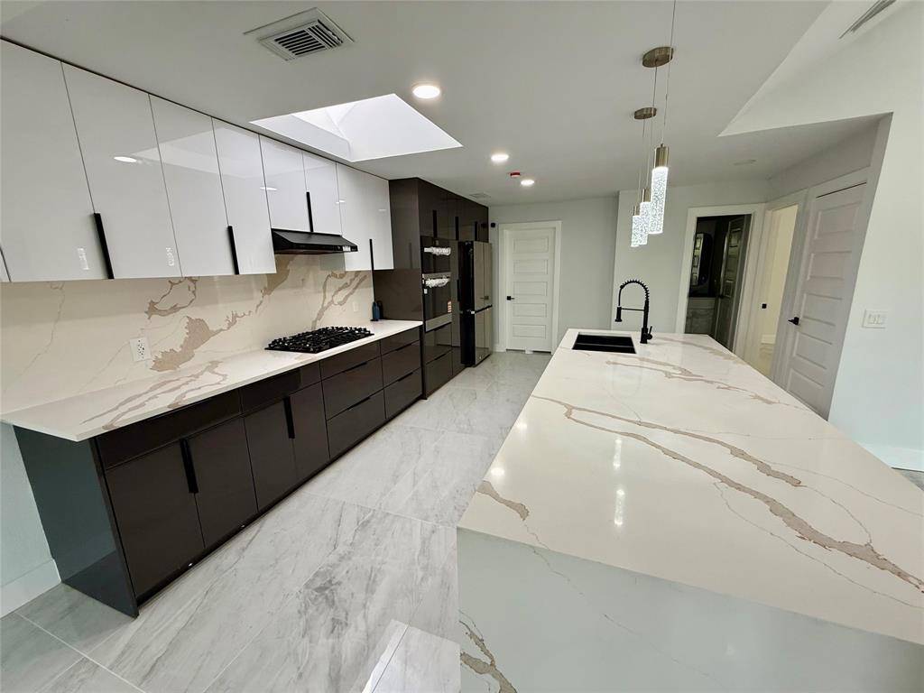 2025 San Miguel Drive, Plano, TX 75074