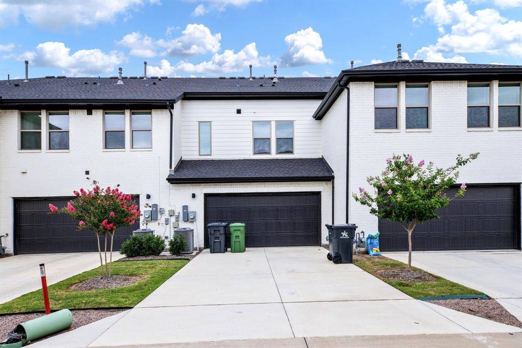 4502 Smokey Quartz Lane, Arlington, TX 76005