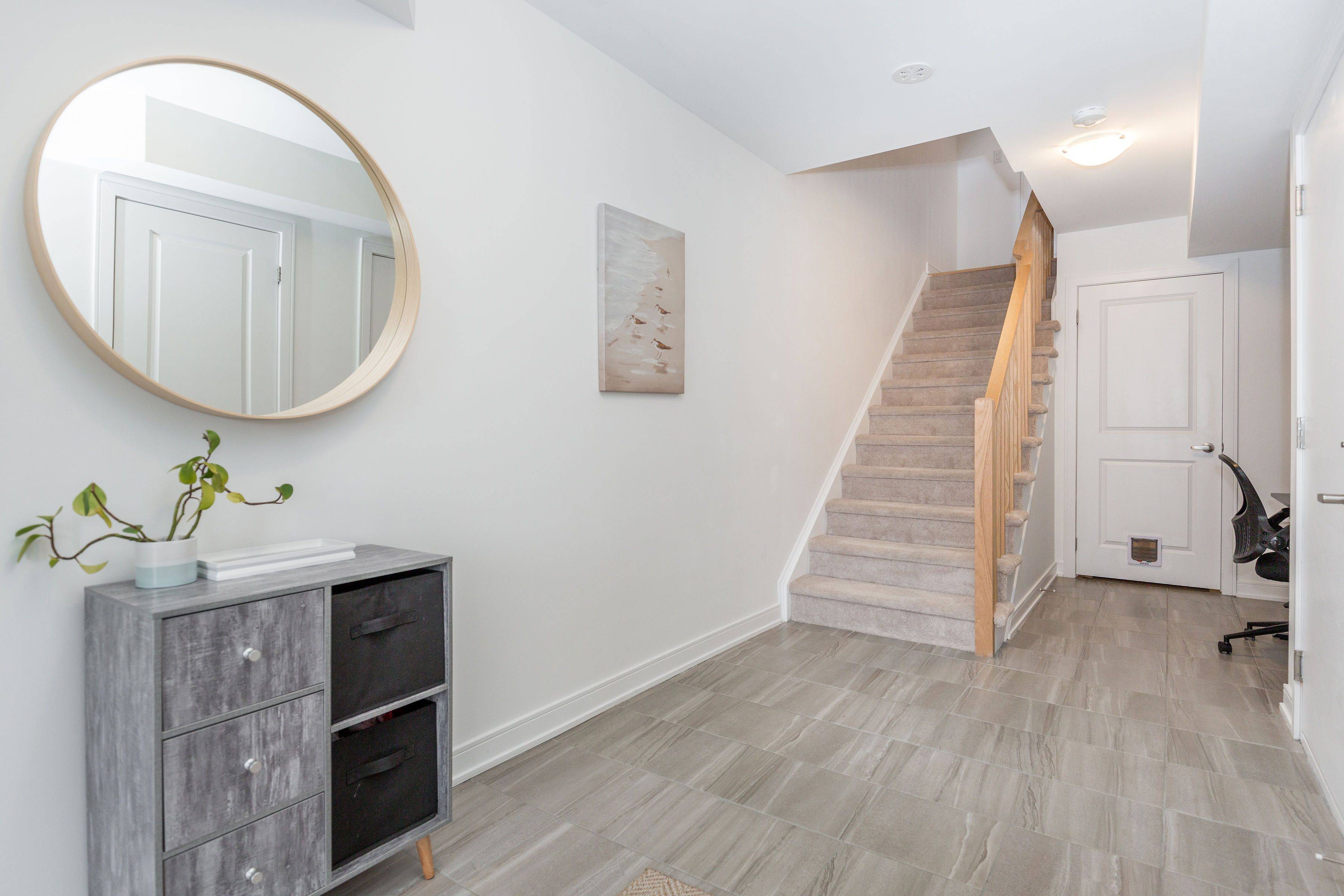 33 Red Maple LN, Barrie, ON L9J 0N4