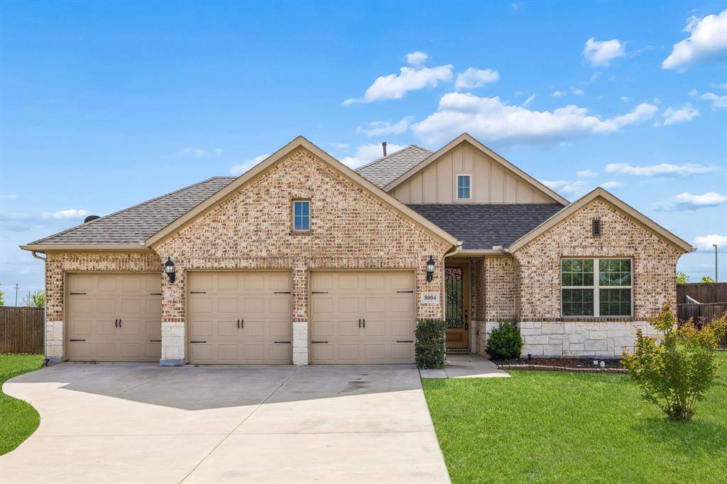 8004 Larch Lane, Fort Worth, TX 76131