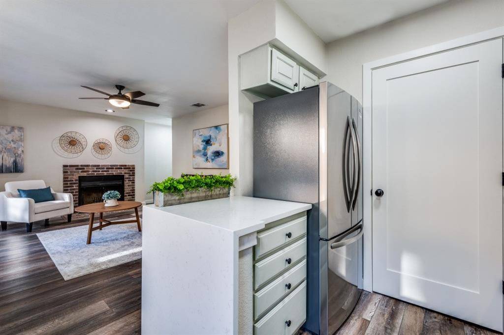 2100 Rainbow Drive #4111, Arlington, TX 76011