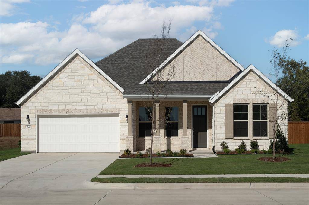 307 Symphony Avenue, Forney, TX 75126