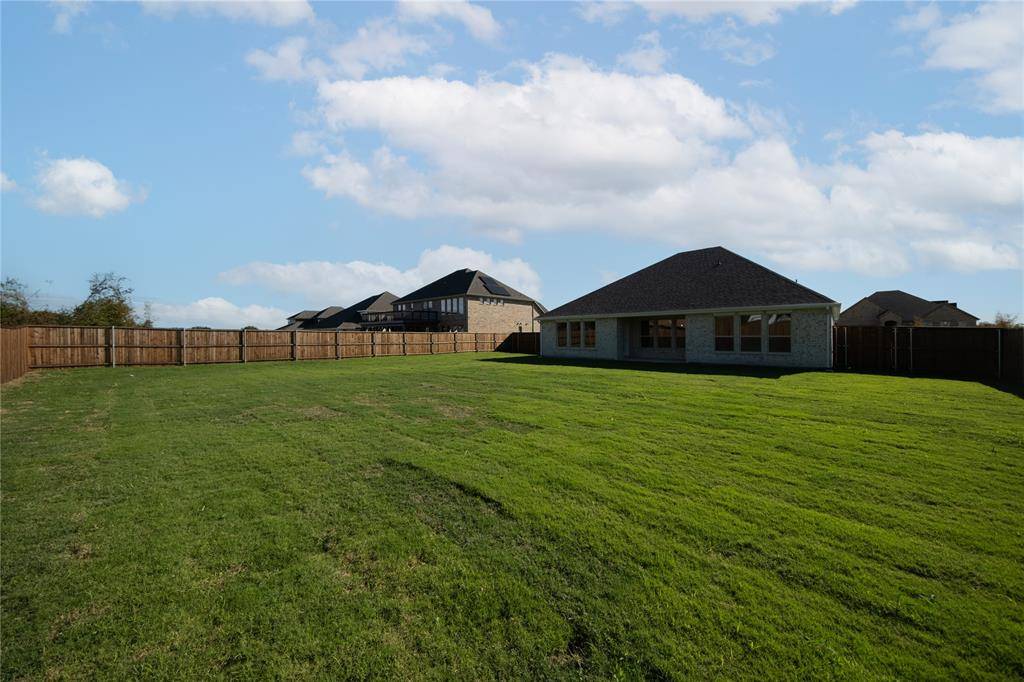 307 Symphony Avenue, Forney, TX 75126