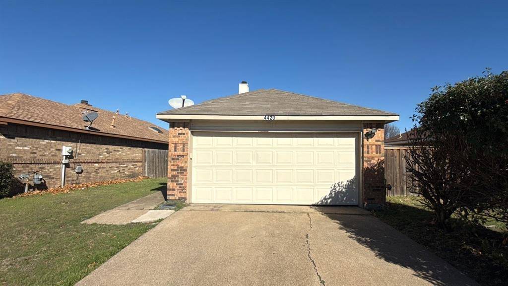 4420 Flamingo Way, Mesquite, TX 75150