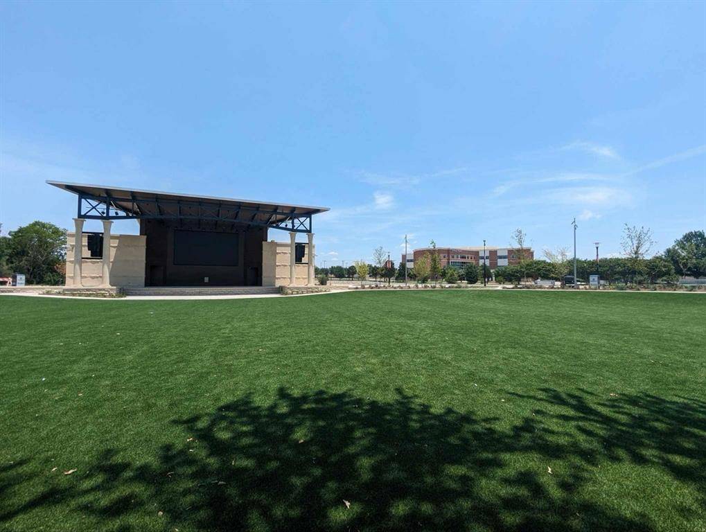 1536 Euclid Alley, Corinth, TX 76208