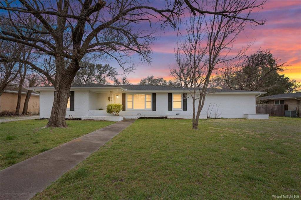 2416 Lake Air Drive, Waco, TX 76710