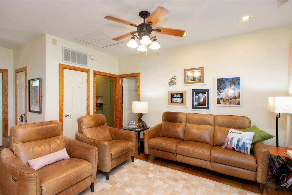 121 Xit Ranch Road, Trinidad, TX 75163