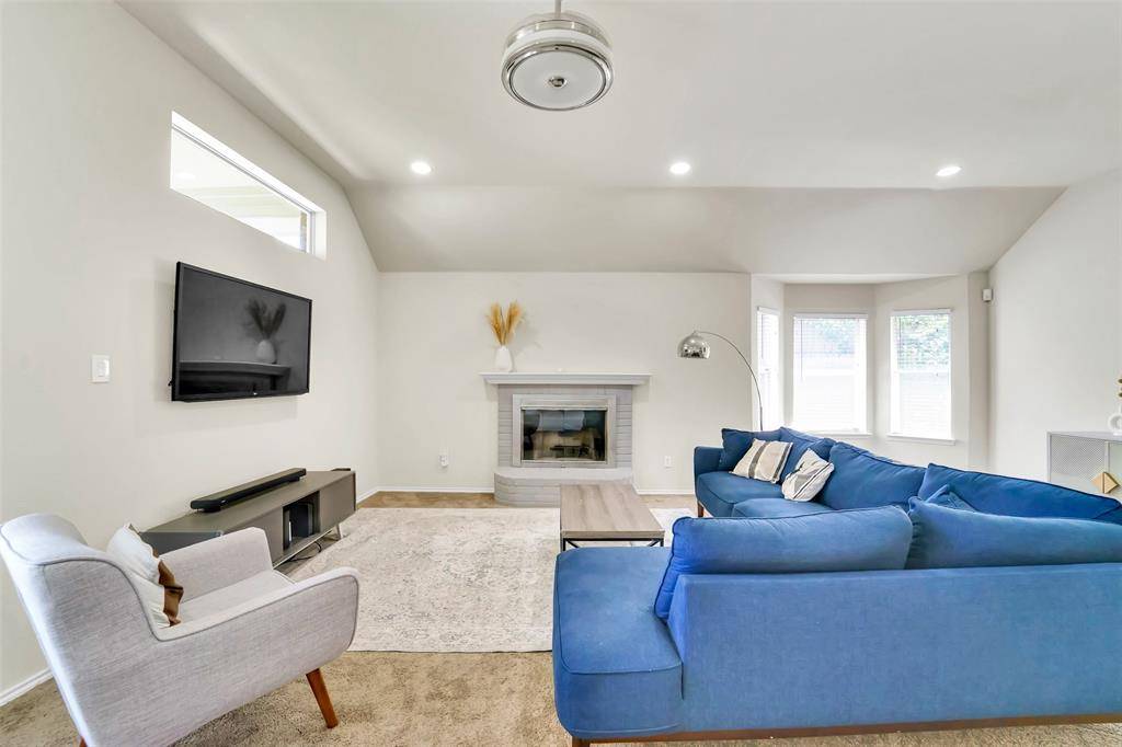 6707 Classen Trail, Arlington, TX 76002