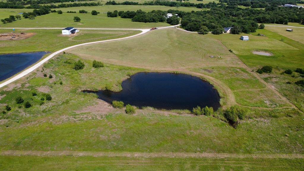 524 Jrc Road, Gainesville, TX 76240