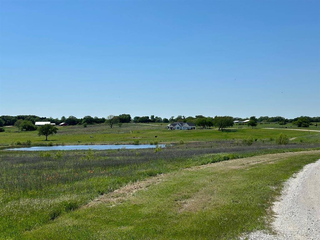 524 Jrc Road, Gainesville, TX 76240
