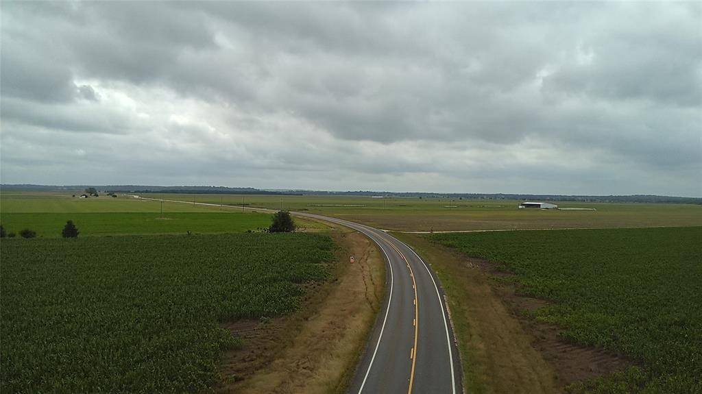 000 Highway 50, Snook, TX 77878