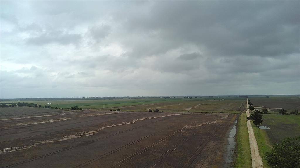 000 Highway 50, Snook, TX 77878