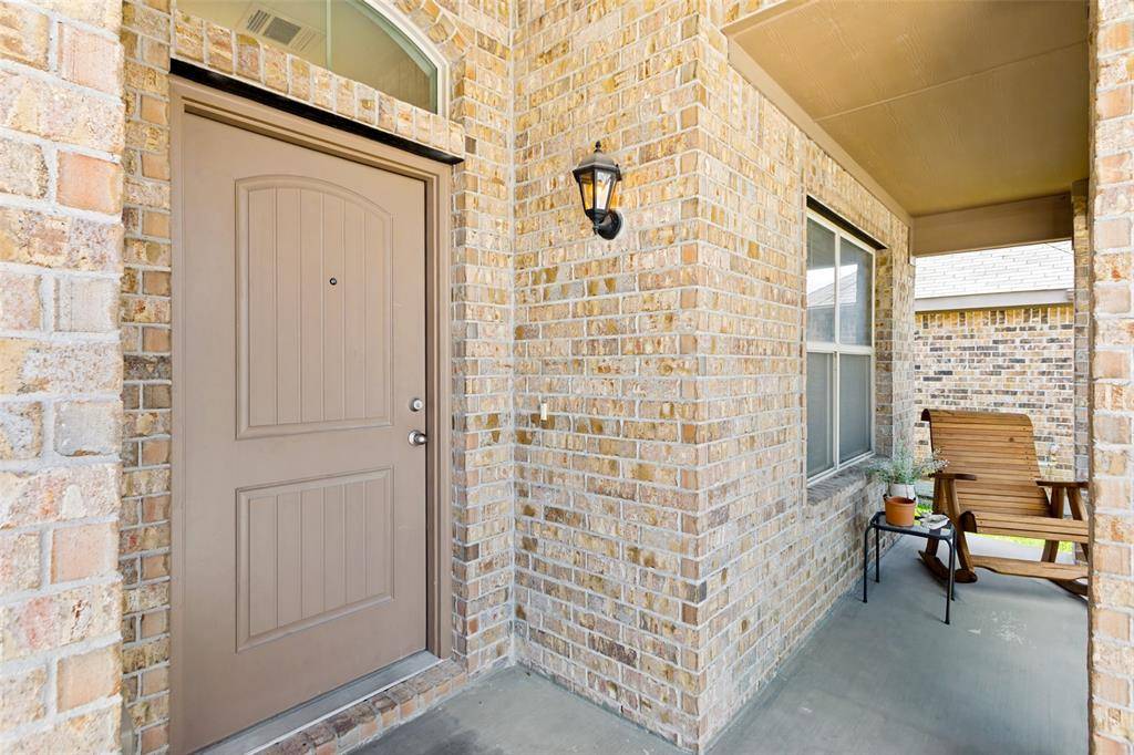 709 Wylie Street, Crowley, TX 76036
