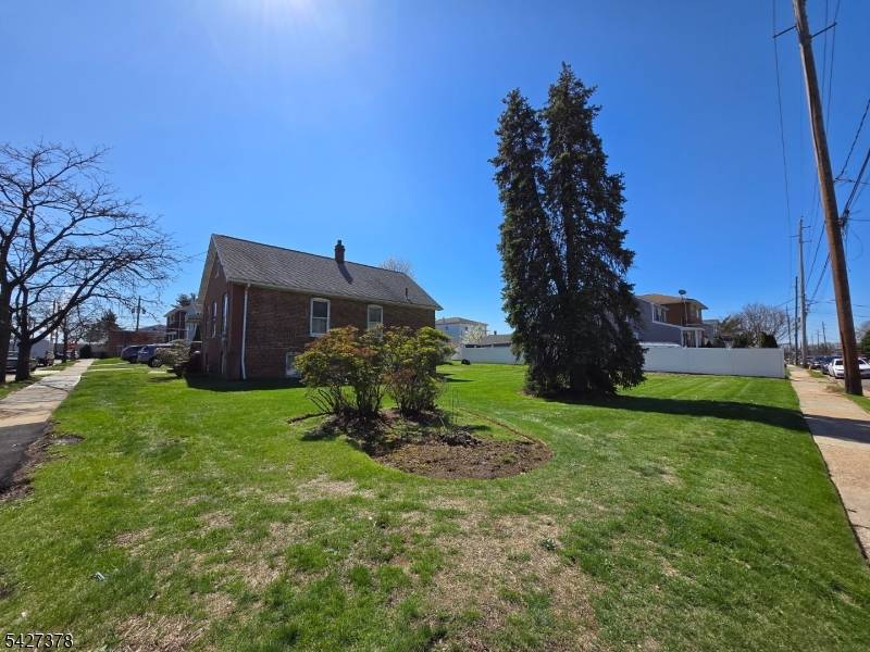 119 Grant St, Linden City, NJ 07036