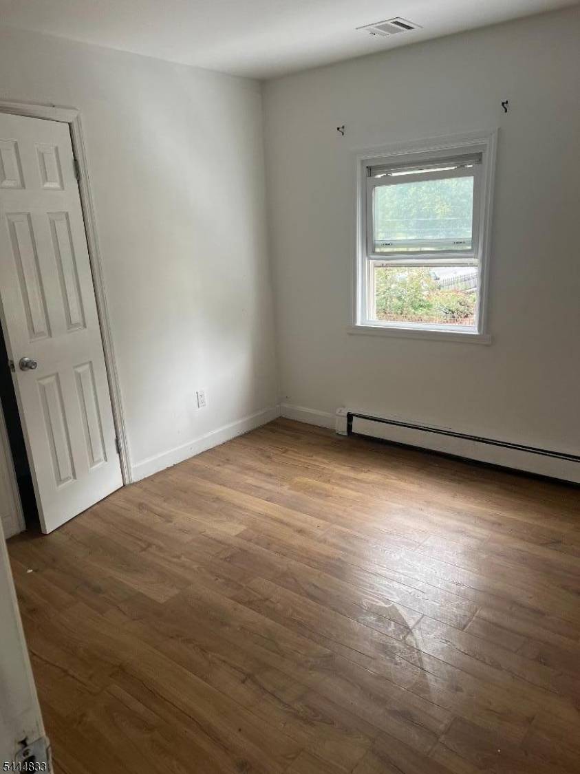 163 Court St, Elizabeth City, NJ 07206