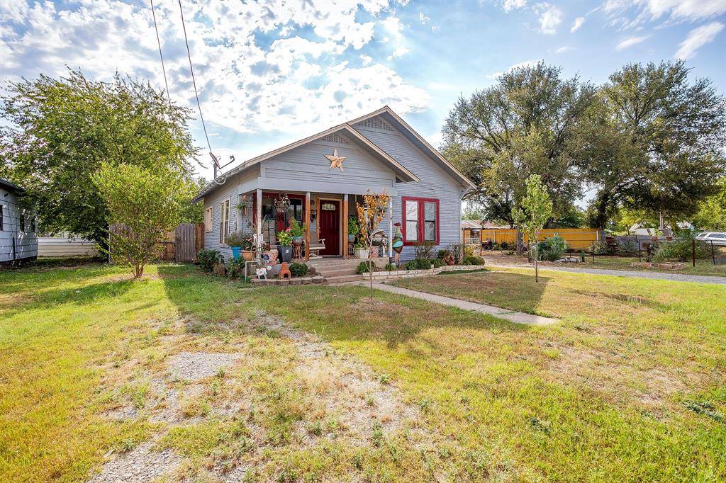 905 6th Avenue SE, Mineral Wells, TX 76067