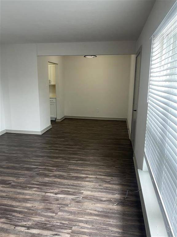 3627 Almazan Drive #216, Dallas, TX 75220
