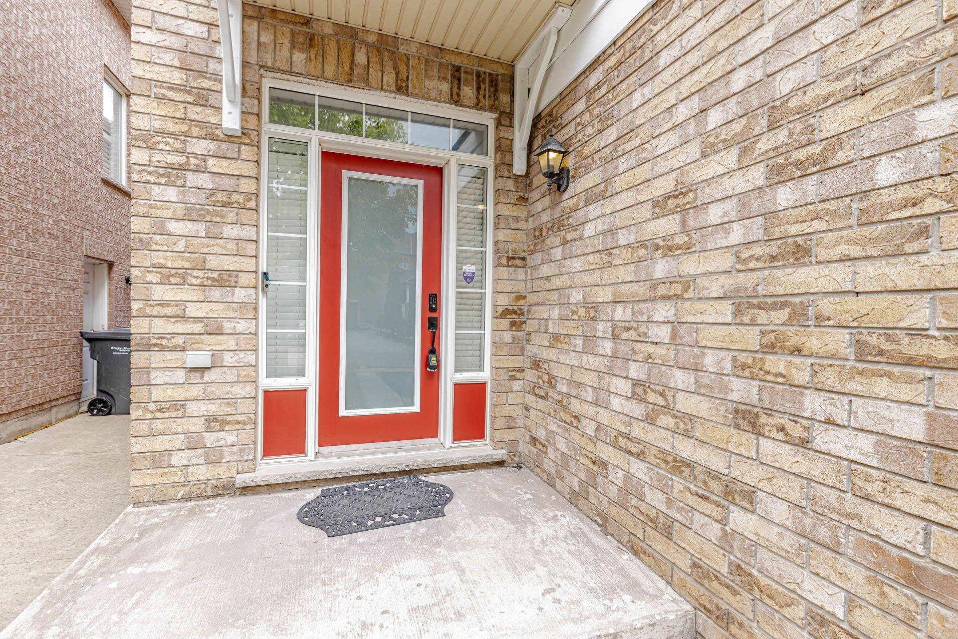 7 Village Lake CRES, Brampton, ON L6S 6K2