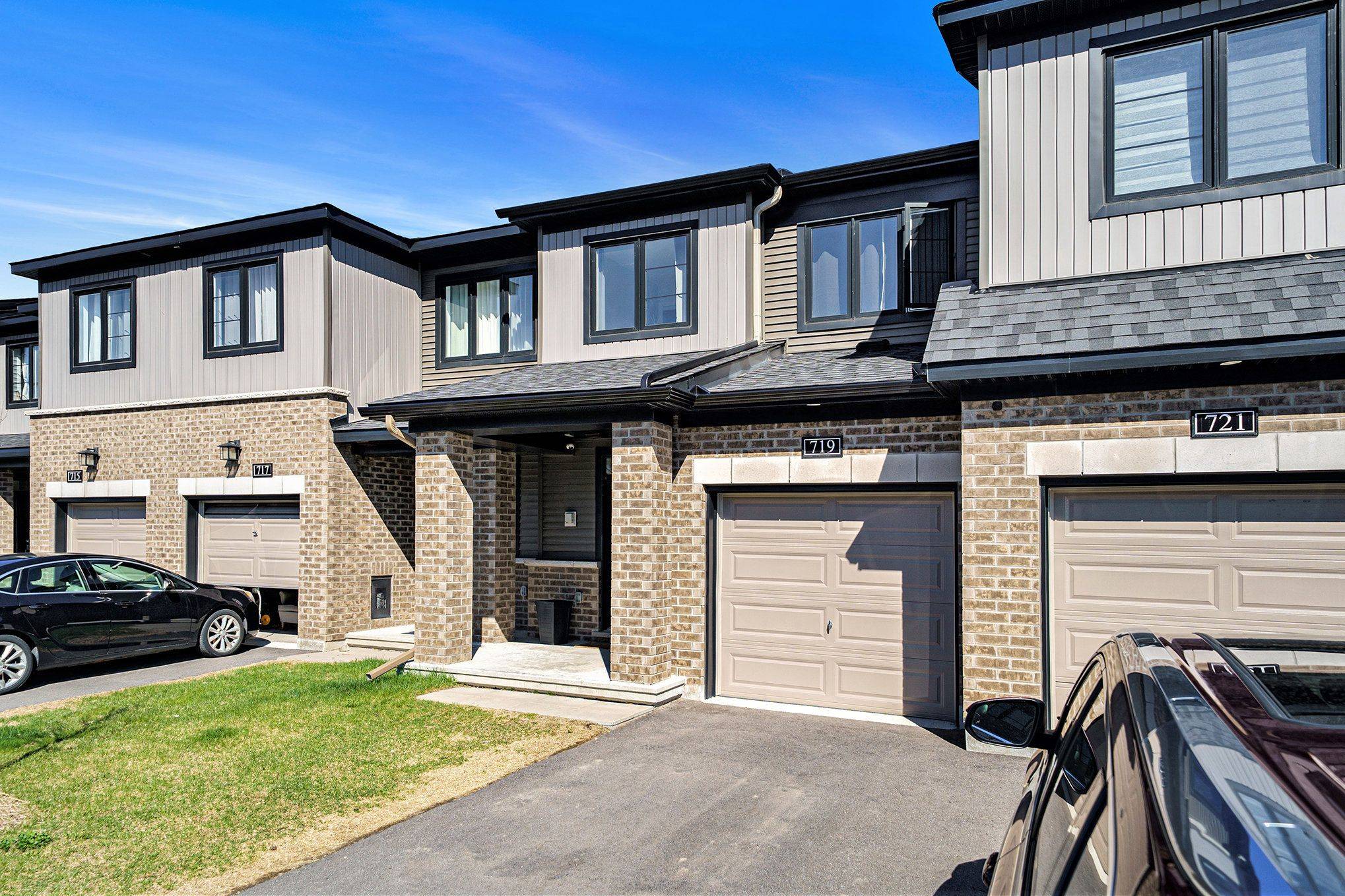 719 DONERAILE WALK, Barrhaven, ON K2J 7B9