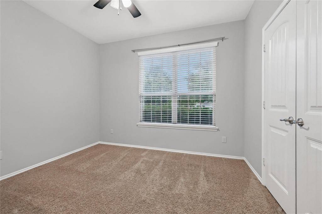1512 Greenbrier Drive, Van Alstyne, TX 75495