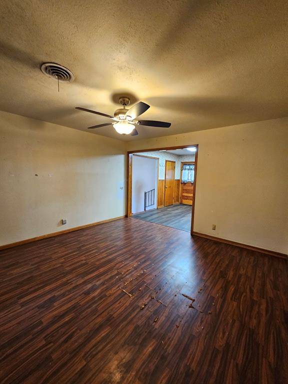 817 N Lacy Drive, Lacy Lakeview, TX 76705