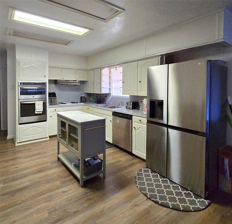201 Martin Drive, Lancaster, TX 75146