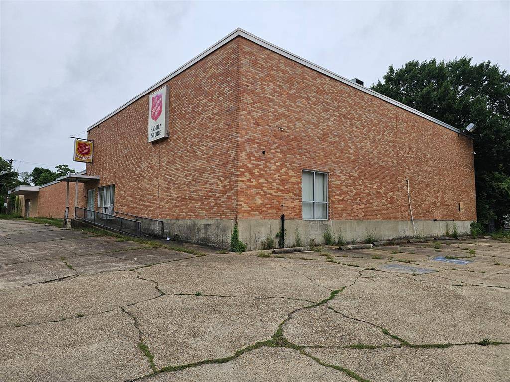 147 E Stoner Avenue, Shreveport, LA 71101