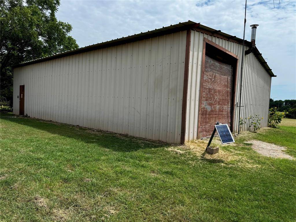 1438 Hurst Road, Axtell, TX 76624
