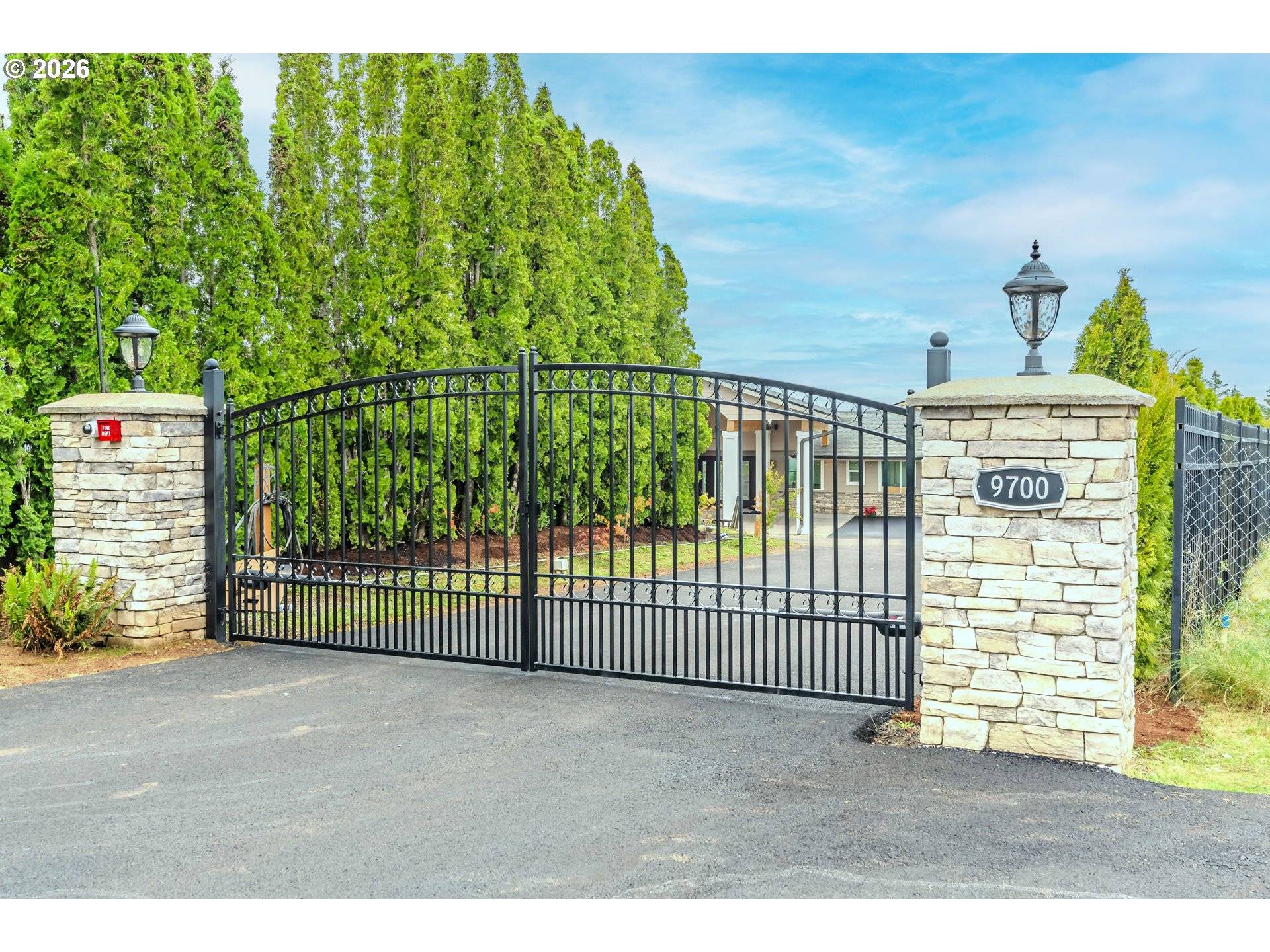 9700 SE CASTLE CT, Damascus, OR 97089