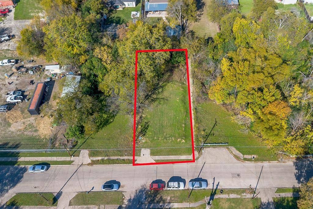 2433 52nd Street, Dallas, TX 75216