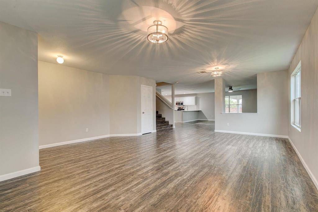 9729 Manassas Road, Fort Worth, TX 76177