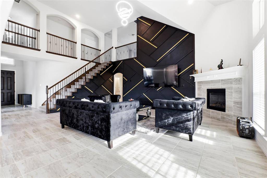 1315 Cascade Lane, Forney, TX 75126