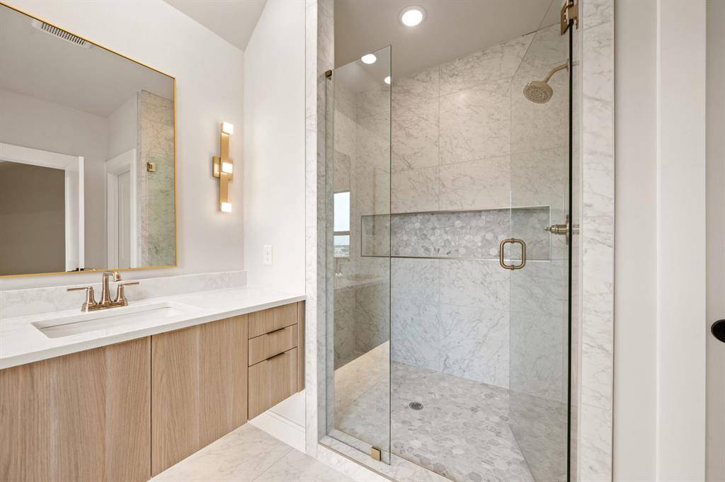 1352 Cherry Hills Lane, Irving, TX 75038