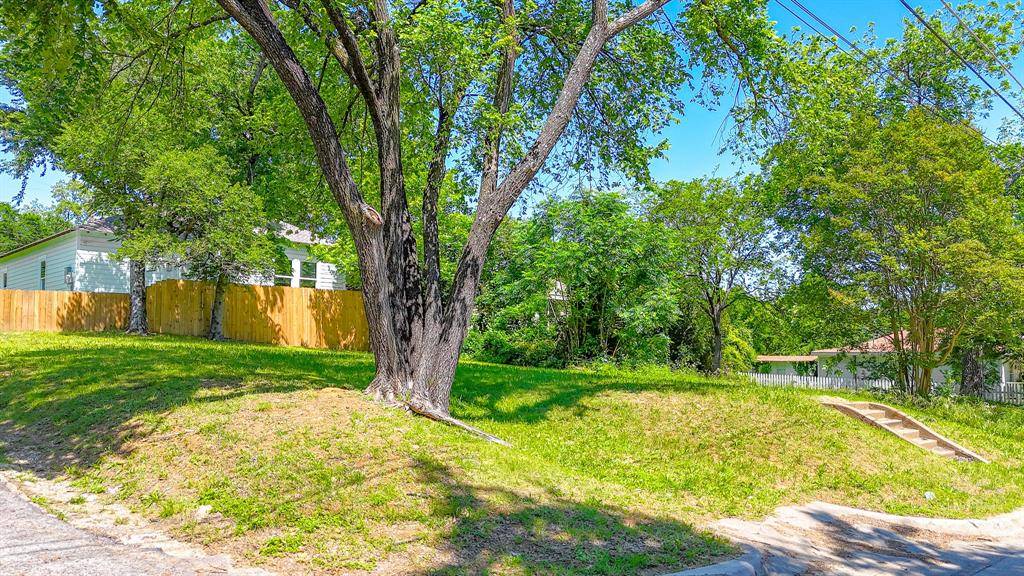 209 Landis Street, Dallas, TX 75203