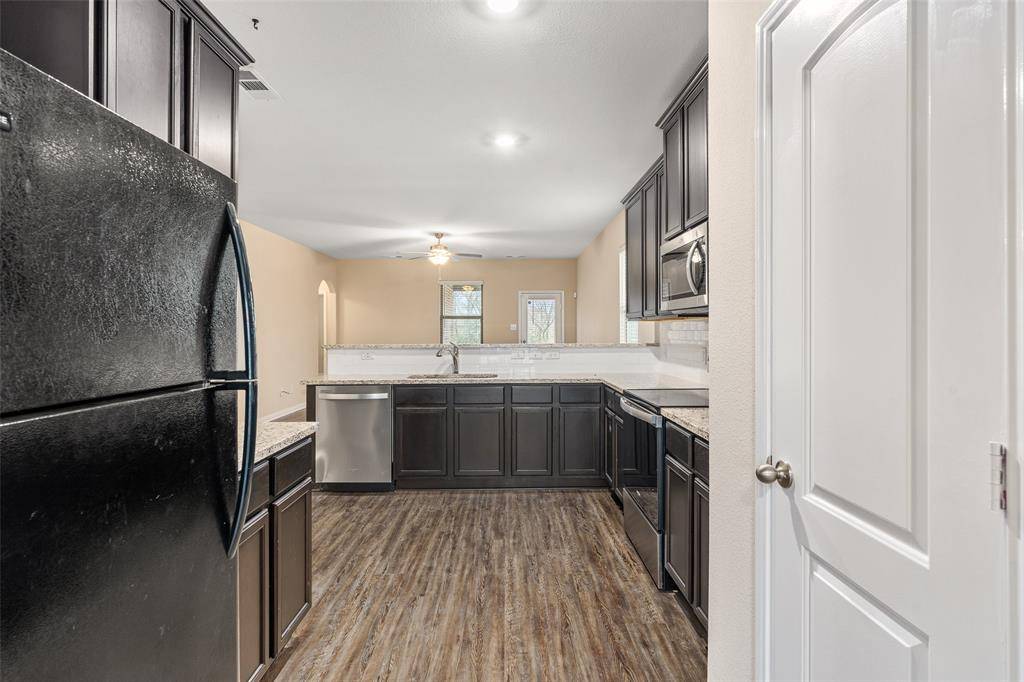 1431 Park Trails Boulevard, Princeton, TX 75407