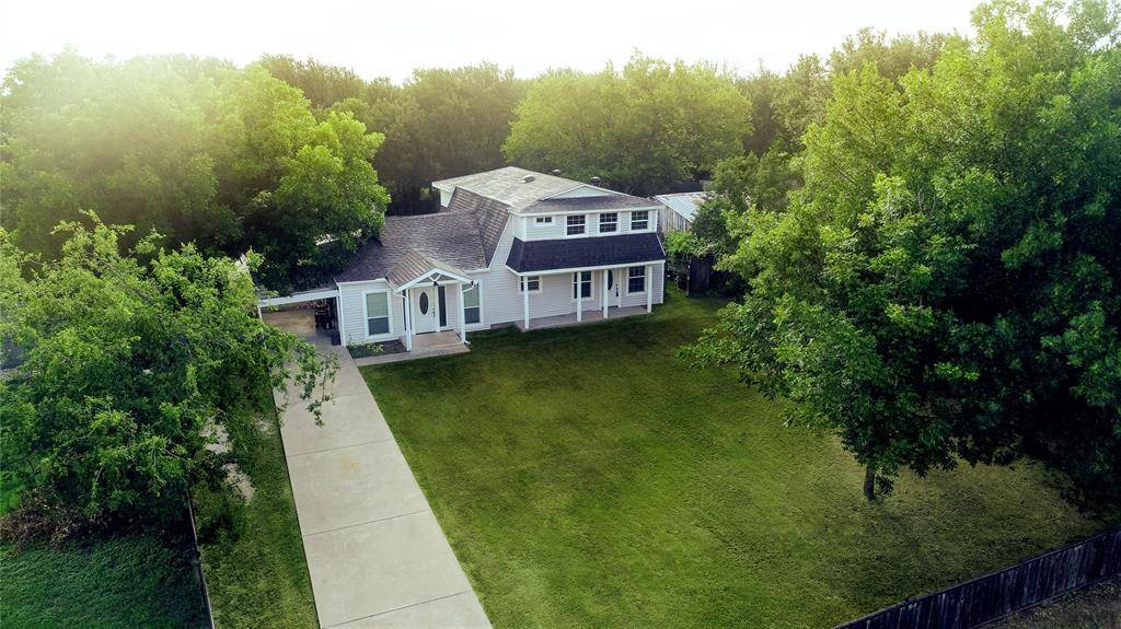 405 Granbury Court, Granbury, TX 76049