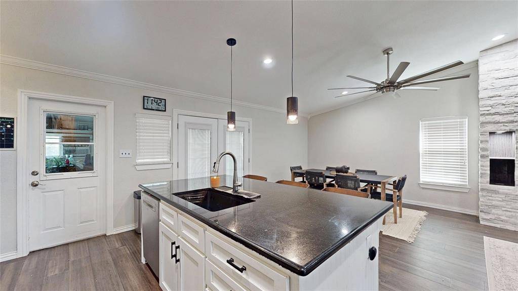438 Willow Springs Drive, Coppell, TX 75019