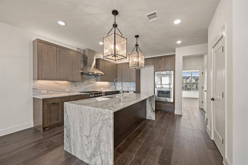 1345 Linkside Drive, Irving, TX 75038