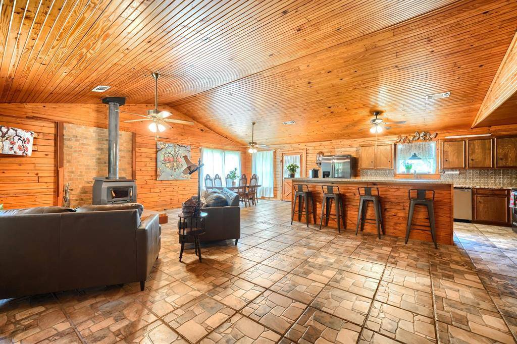 625 County Road 4735, Cumby, TX 75433