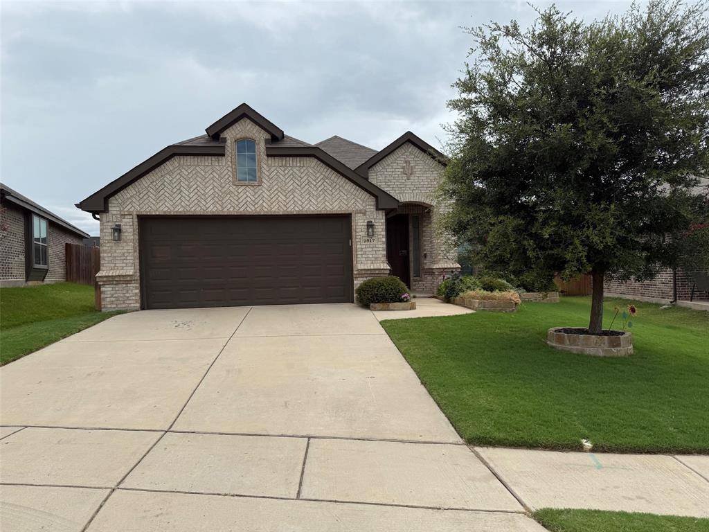 2517 Hadley Street, Weatherford, TX 76087