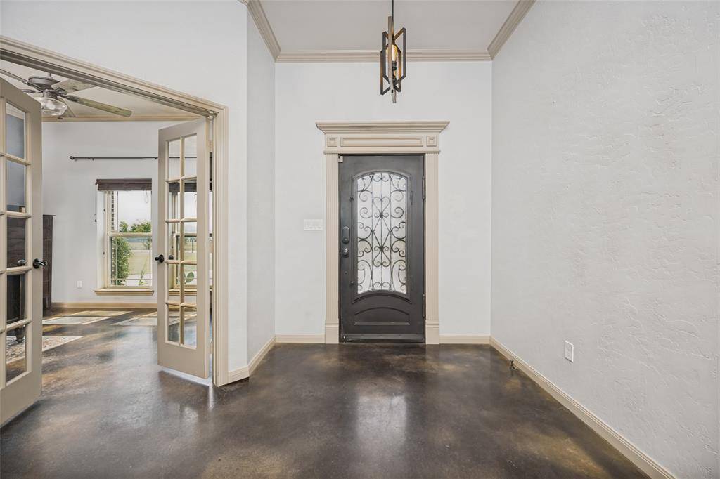 10485 Indian Trail, Sanger, TX 76266