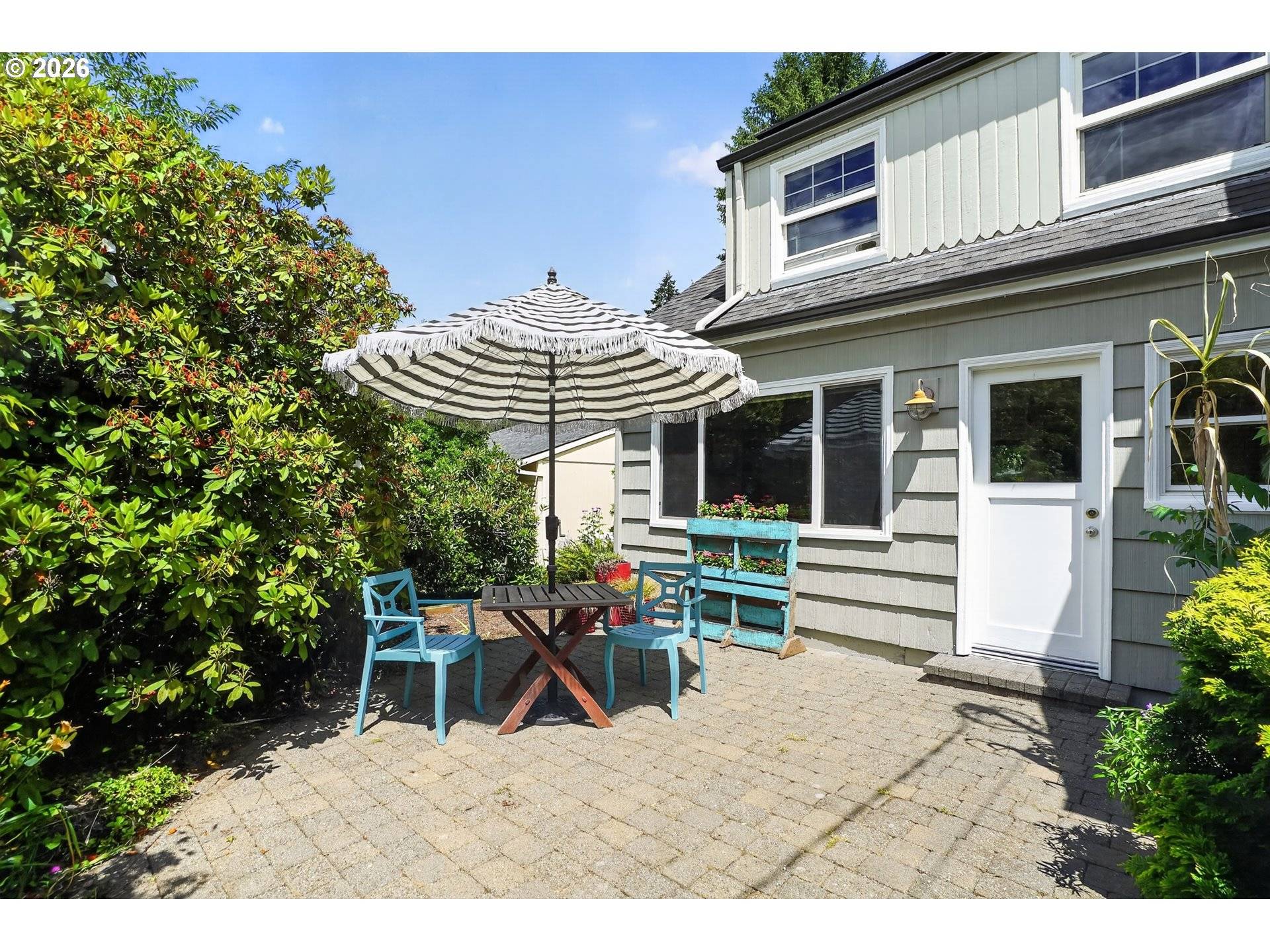 8326 SW 57TH AVE, Portland, OR 97219