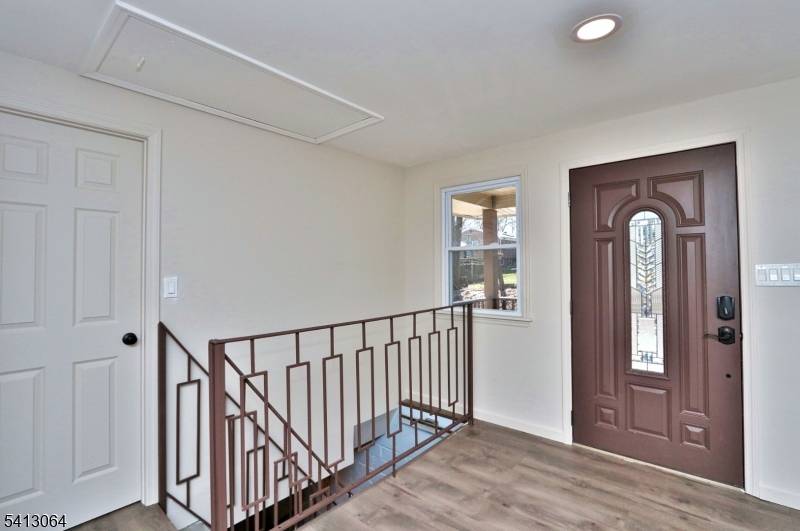 75 Nolans Point Rd, Jefferson Twp., NJ 07849
