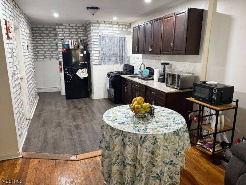 697 1/2 N 5Th St, Newark City, NJ 07107