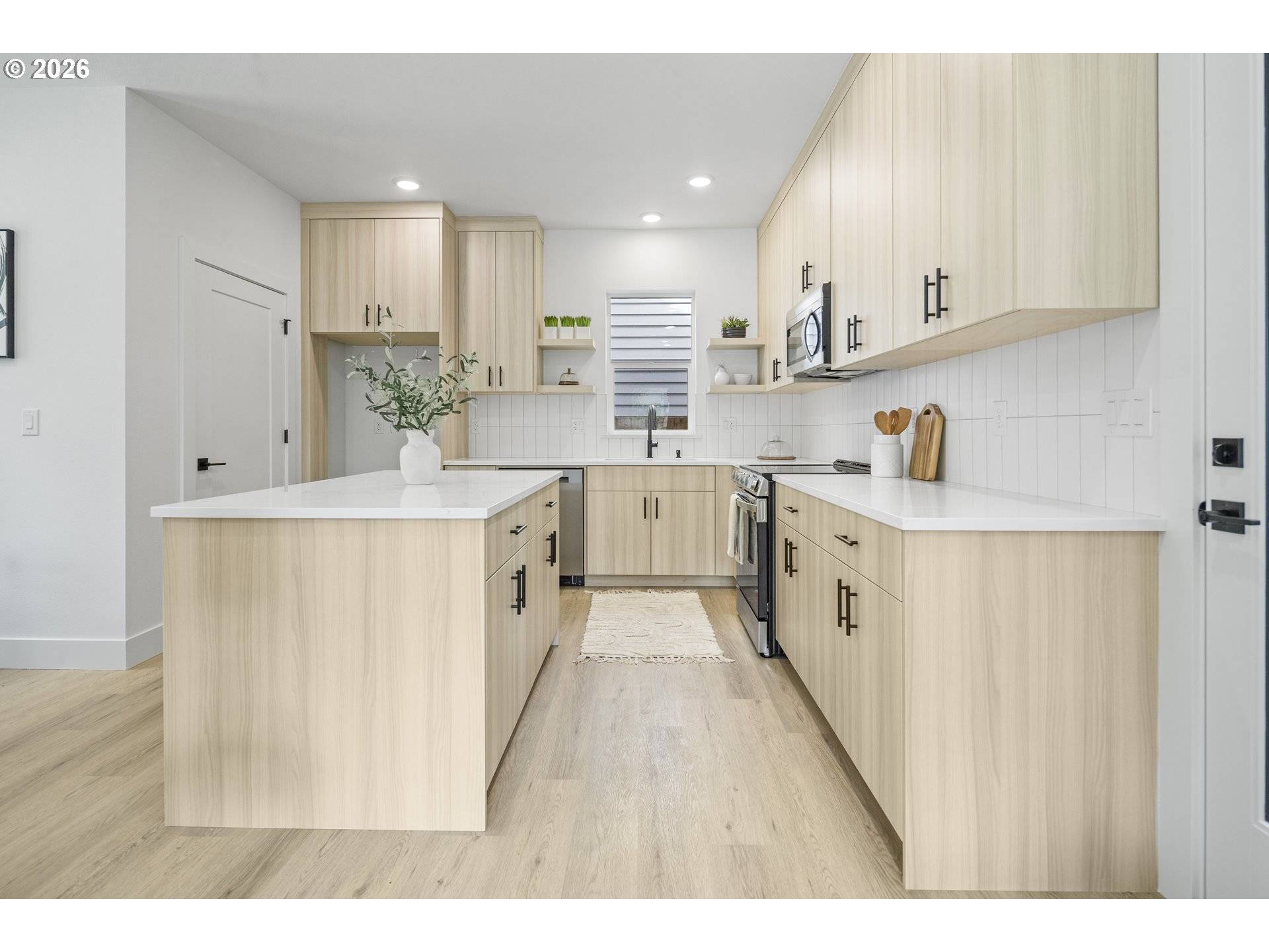2011 SW MOSS ST, Portland, OR 97219
