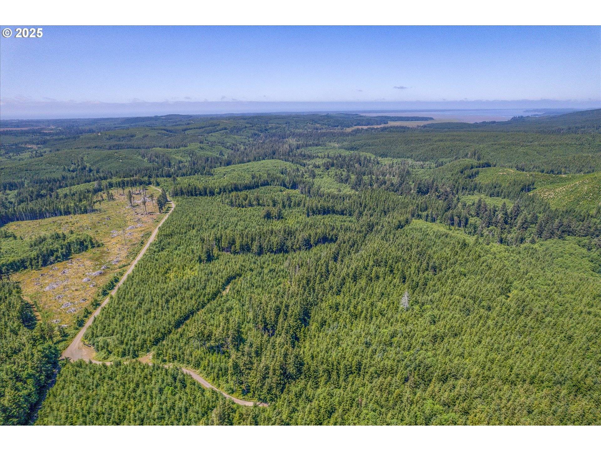 2 E Walberg RD, Chinook, WA 98614